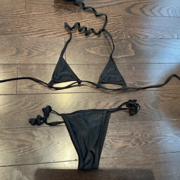 Bikini set - Picture 2 of 3